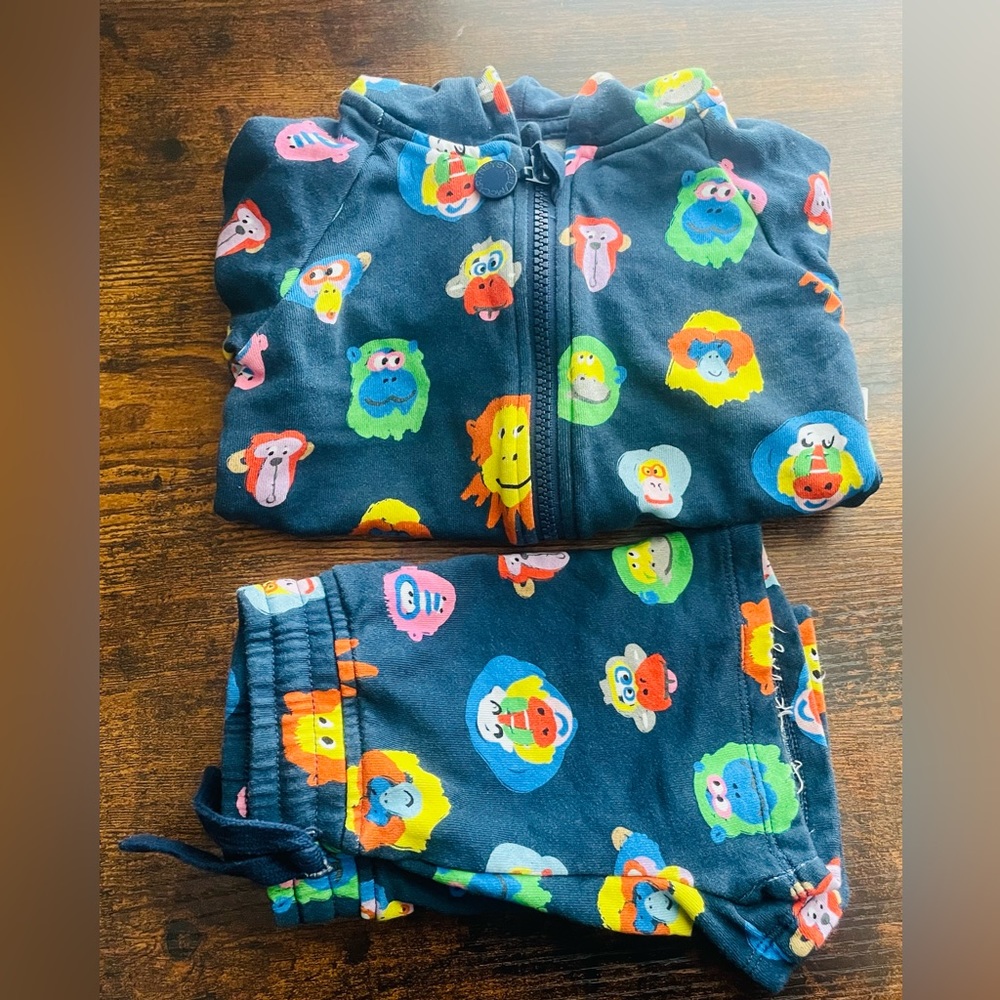 STELLA MCCARTNEY 
Baby Monkey Print Hoodie & Shorts